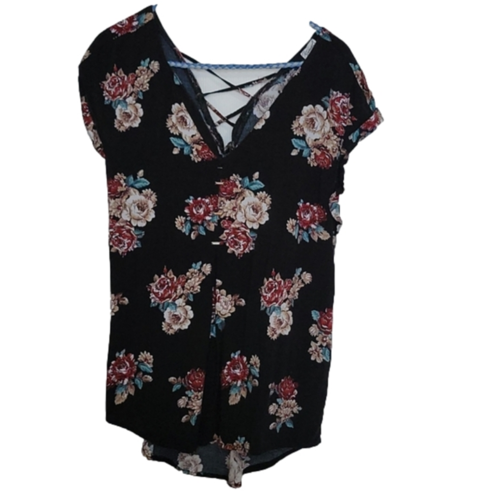 Kismet- womans floral t shirt blouse